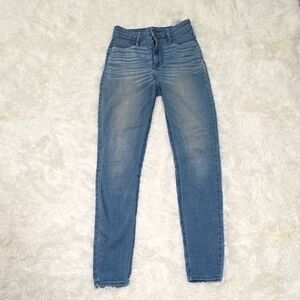 Hollister Light Blue High Rise Women's Jeans. Size 1